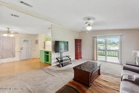 100 Mangels Drive Interlachen FL 32148
