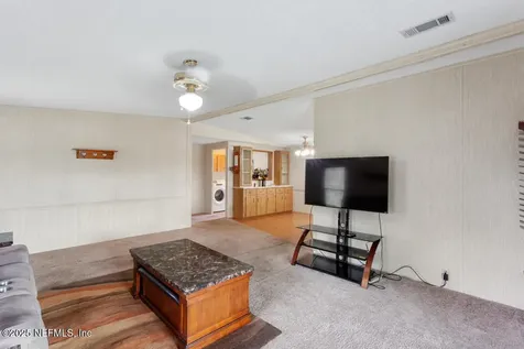 100 Mangels Drive Interlachen FL 32148