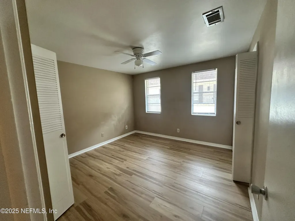 1644 El Camino Road Jacksonville FL 32216