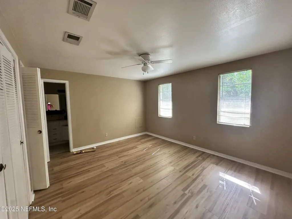 1644 El Camino Road Jacksonville FL 32216