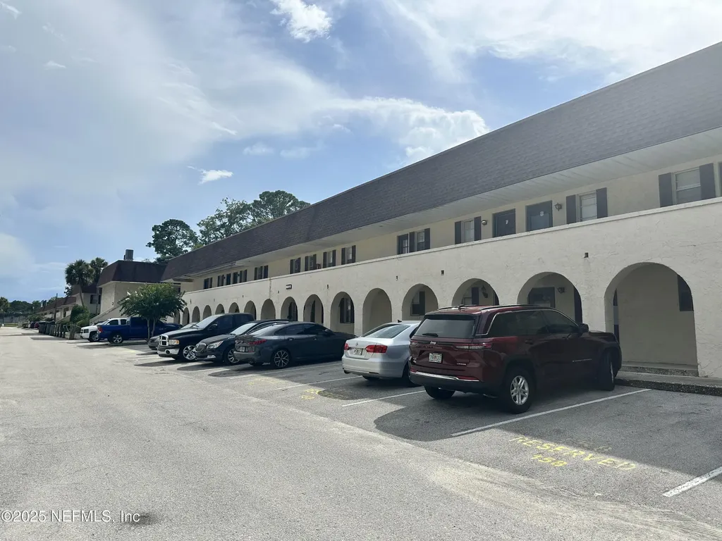 1644 El Camino Road Jacksonville FL 32216