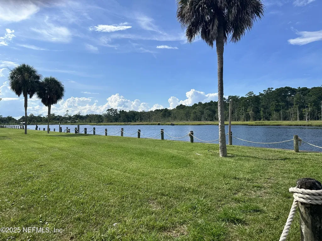 1644 El Camino Road Jacksonville FL 32216