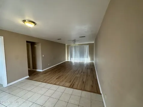 1644 El Camino Road Jacksonville FL 32216