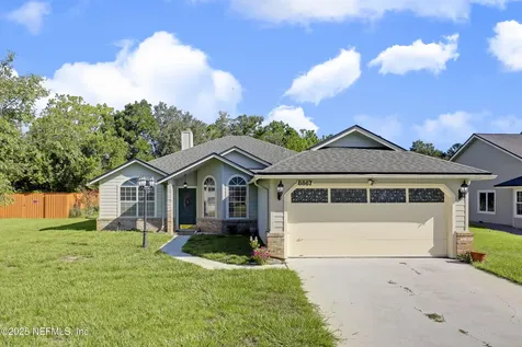 8867 Ivymill Place N Jacksonville FL 32244