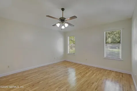 8867 Ivymill Place N Jacksonville FL 32244