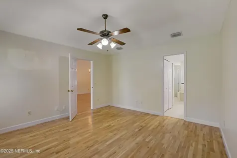 8867 Ivymill Place N Jacksonville FL 32244