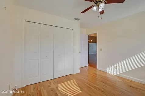 8867 Ivymill Place N Jacksonville FL 32244