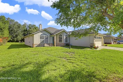 8867 Ivymill Place N Jacksonville FL 32244