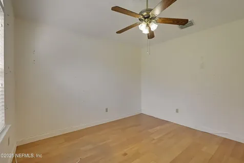 8867 Ivymill Place N Jacksonville FL 32244