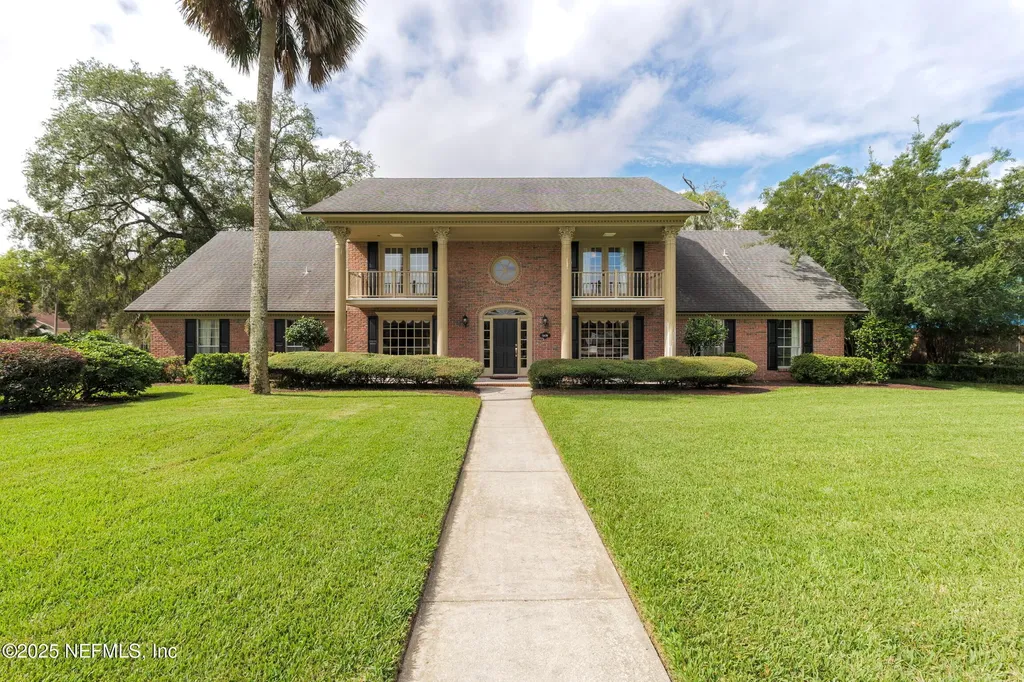 5478 River Trail Road N Jacksonville FL 32277