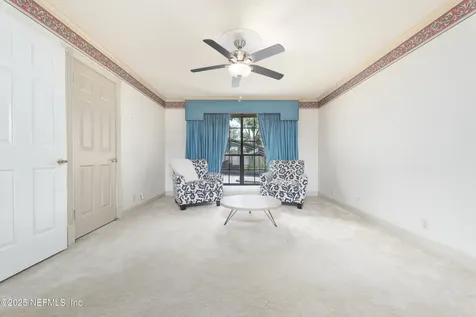 5478 River Trail Road N Jacksonville FL 32277