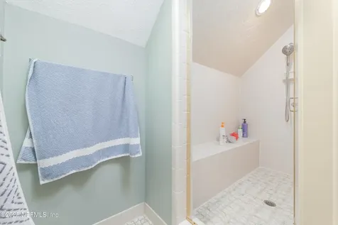 5478 River Trail Road N Jacksonville FL 32277