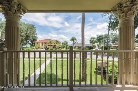 5478 River Trail Road N Jacksonville FL 32277