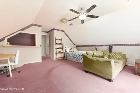 5478 River Trail Road N Jacksonville FL 32277