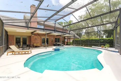 5478 River Trail Road N Jacksonville FL 32277