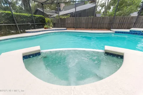 5478 River Trail Road N Jacksonville FL 32277