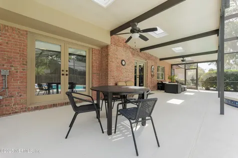 5478 River Trail Road N Jacksonville FL 32277