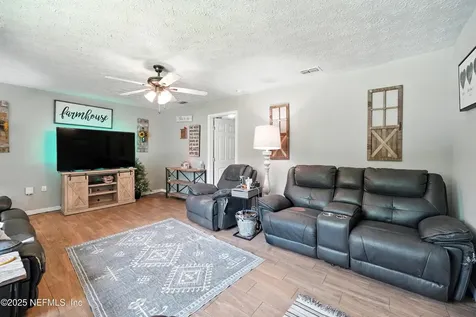 12339 Naomi Drive Jacksonville FL 32218
