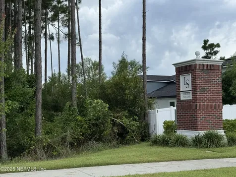 1825 James Madison Court Jacksonville FL 32221