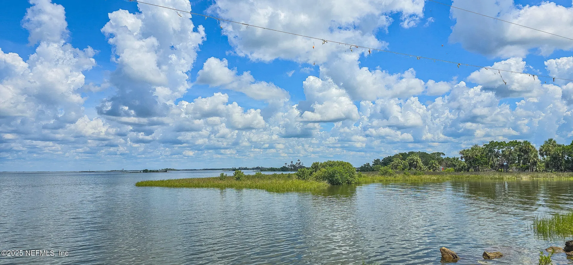 5 55th Street Yankeetown FL 34449