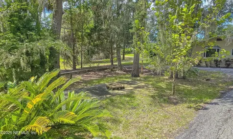 5 55th Street Yankeetown FL 34449