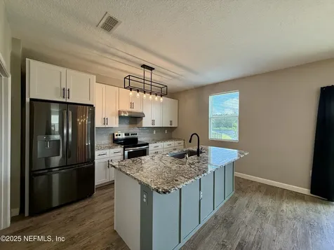 2200 Pebble Point Drive Green Cove Springs FL 32043