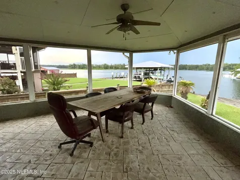 192 Sportsman Drive Welaka FL 32193
