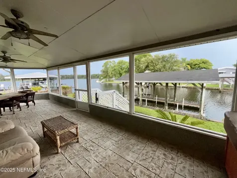 192 Sportsman Drive Welaka FL 32193