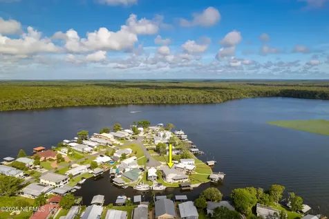192 Sportsman Drive Welaka FL 32193