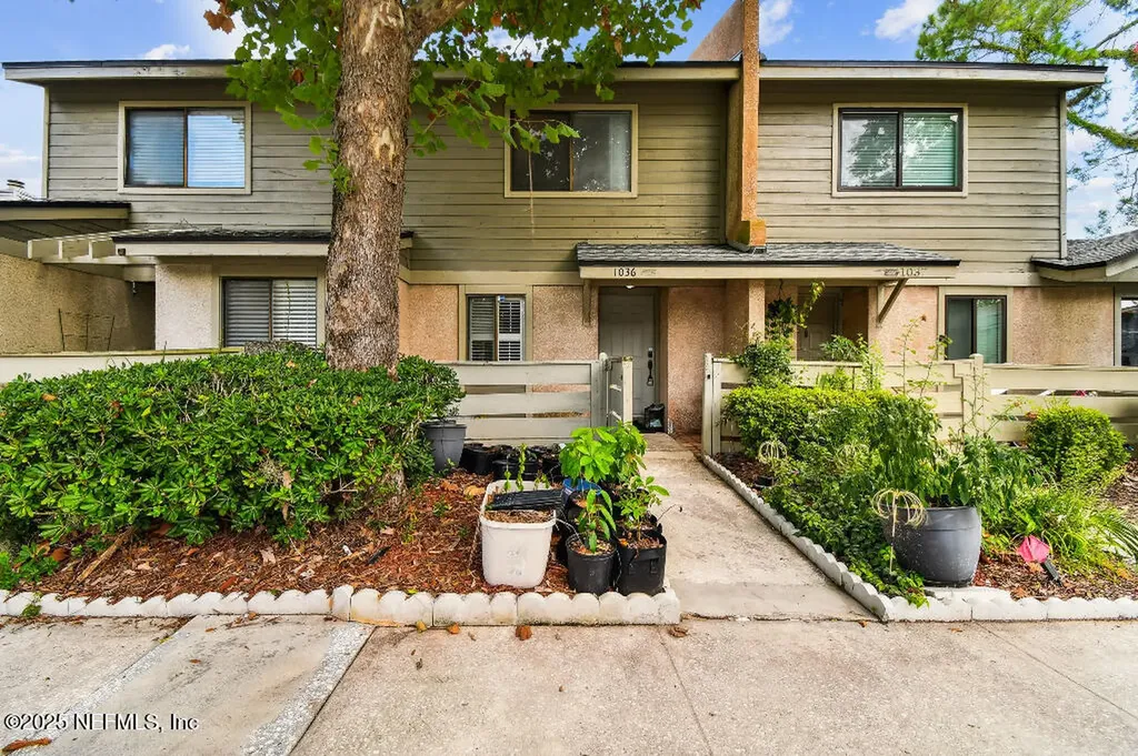 7701 Baymeadows Circle Jacksonville FL 32256