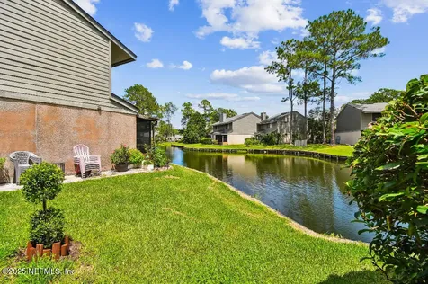 7701 Baymeadows Circle Jacksonville FL 32256