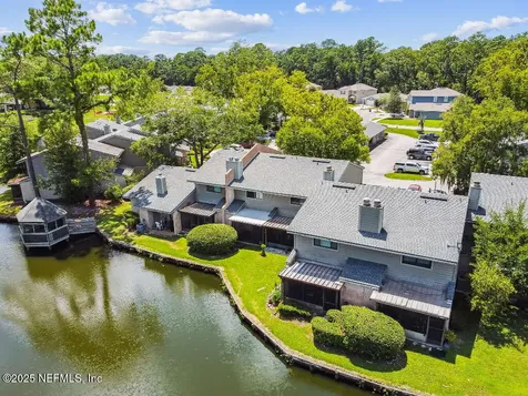7701 Baymeadows Circle Jacksonville FL 32256