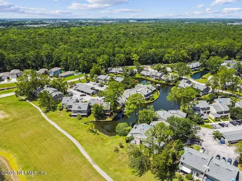 7701 Baymeadows Circle Jacksonville FL 32256