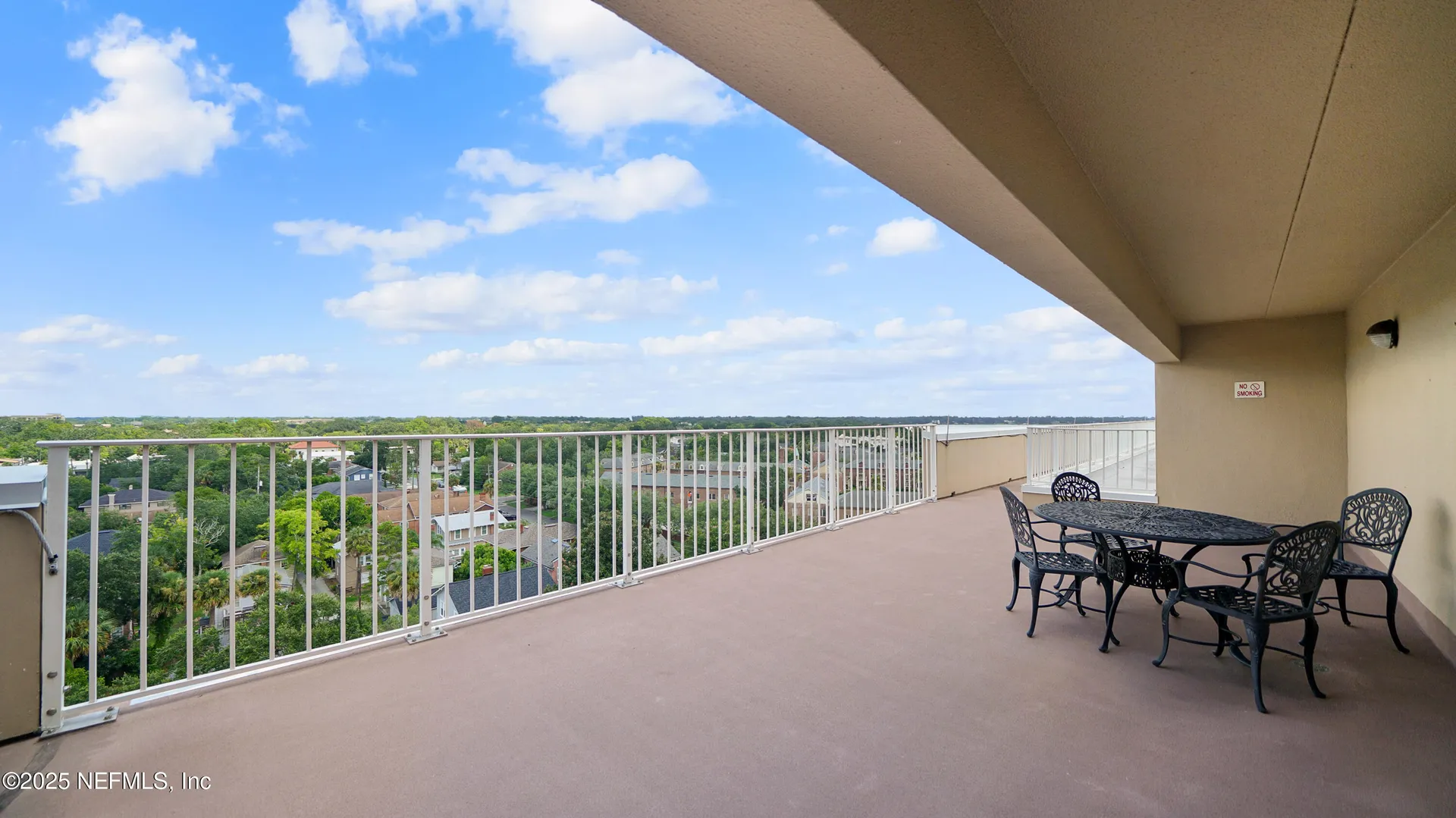 1592 Le Baron Avenue Jacksonville FL 32207