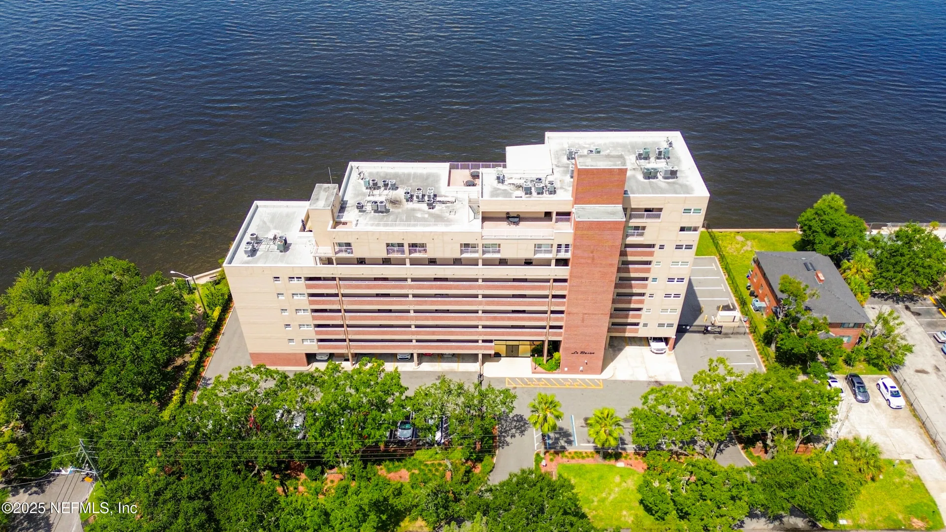 1592 Le Baron Avenue Jacksonville FL 32207