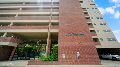 1592 Le Baron Avenue Jacksonville FL 32207