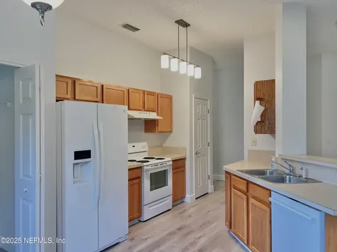 6759 Salt Pond Drive N Jacksonville FL 32219
