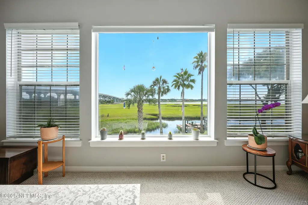 3331 Lighthouse Point Lane Jacksonville FL 32250