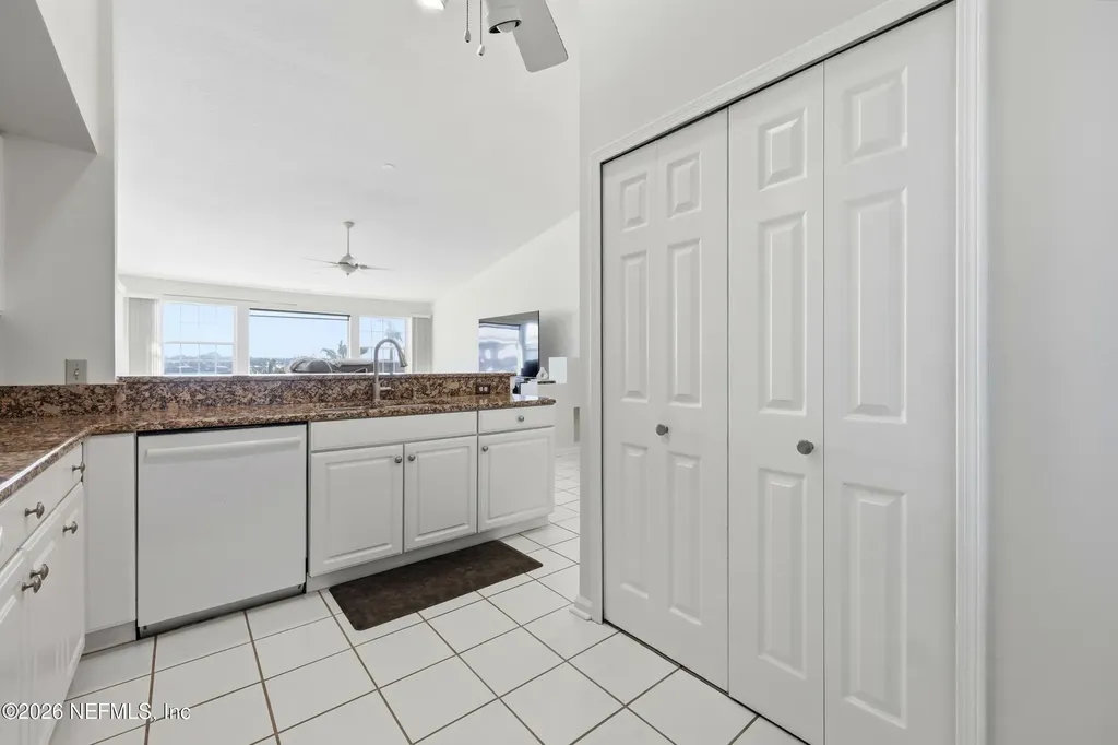 3331 Lighthouse Point Lane Jacksonville FL 32250