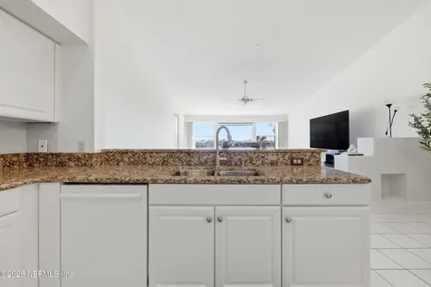 3331 Lighthouse Point Lane Jacksonville FL 32250