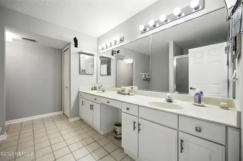 3331 Lighthouse Point Lane Jacksonville FL 32250
