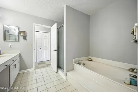 3331 Lighthouse Point Lane Jacksonville FL 32250
