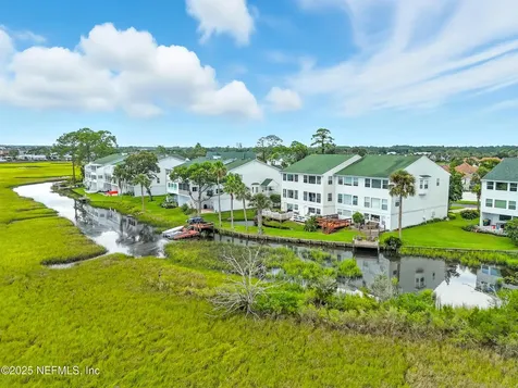 3331 Lighthouse Point Lane Jacksonville FL 32250