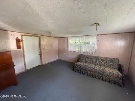 115 Troupe Road San Mateo FL 32187