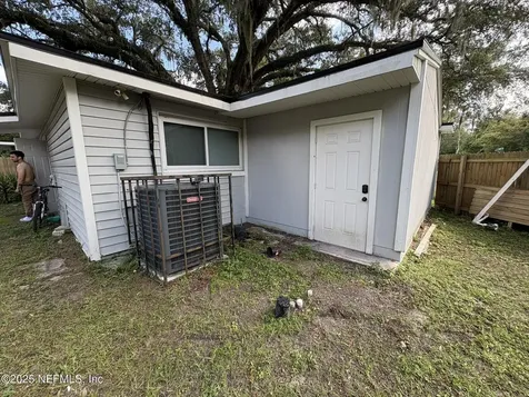 2535 La Trelle Court Jacksonville FL 32210