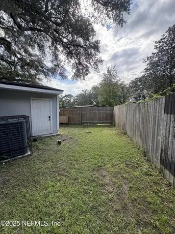 2535 La Trelle Court Jacksonville FL 32210