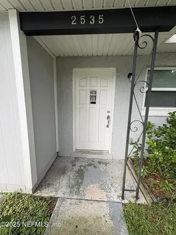2535 La Trelle Court Jacksonville FL 32210