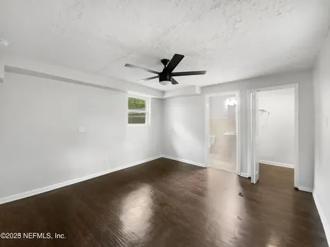 2535 La Trelle Court Jacksonville FL 32210