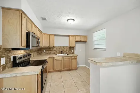 5125 Saginaw Avenue Jacksonville FL 32210