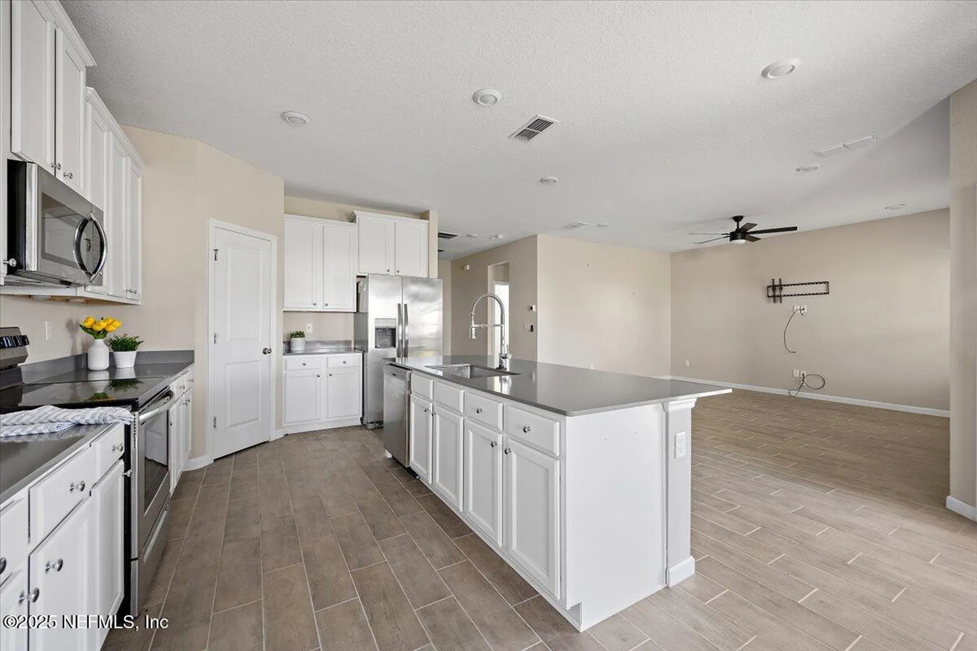 2757 Pointed Leaf Road Green Cove Springs FL 32043